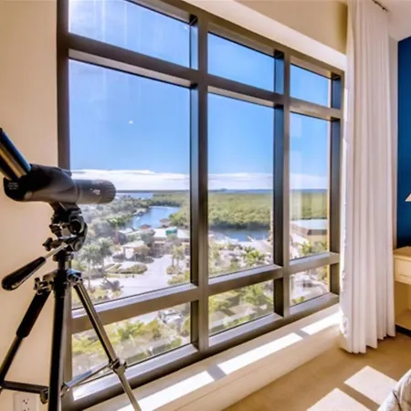 Vista Del Mar At Cape Harbour Marina, 10Th Floor Luxury Condo, King Bed, Views! Cape Coral Exterior photo